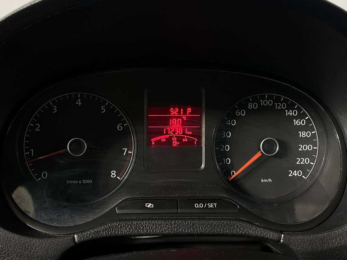 Купить Volkswagen Polo с пробегом. Фото: #12