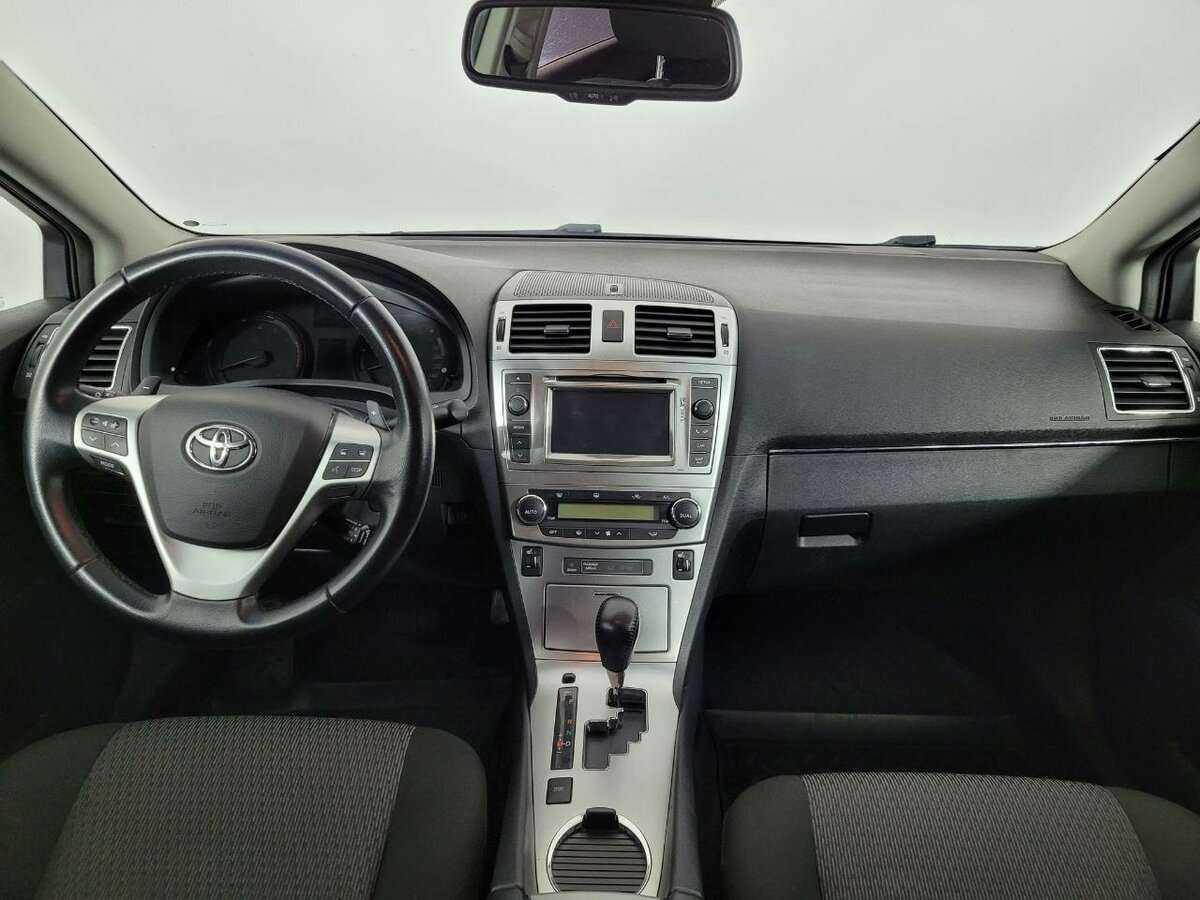 Купить Toyota Avensis с пробегом. Фото: #6