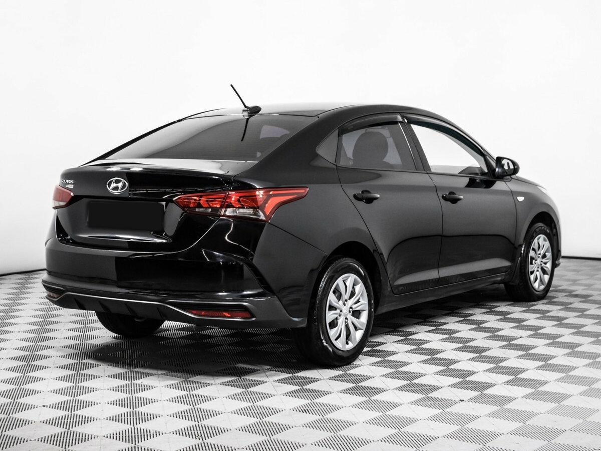 Купить Hyundai Solaris с пробегом. Фото: #3