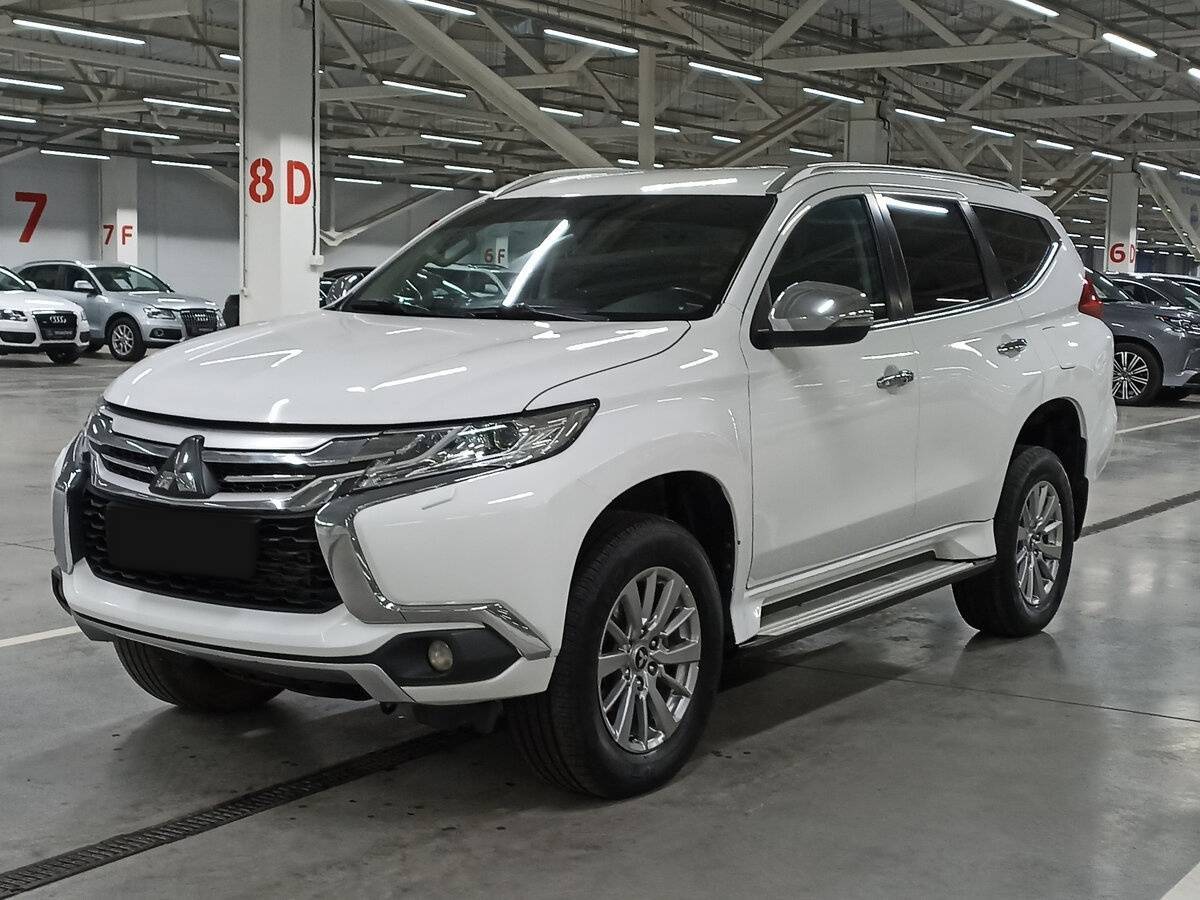 Купить Mitsubishi Pajero Sport с пробегом. Фото: #0
