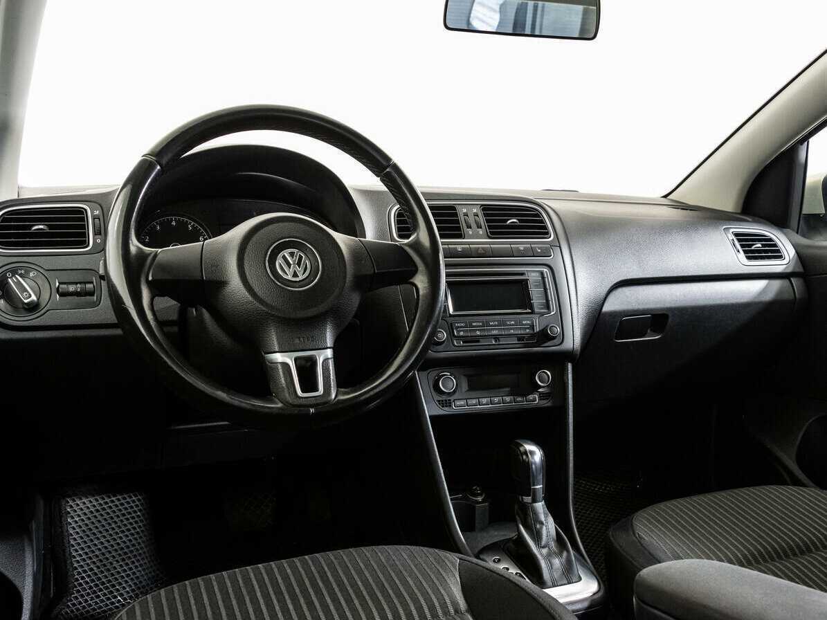 Купить Volkswagen Polo с пробегом. Фото: #8