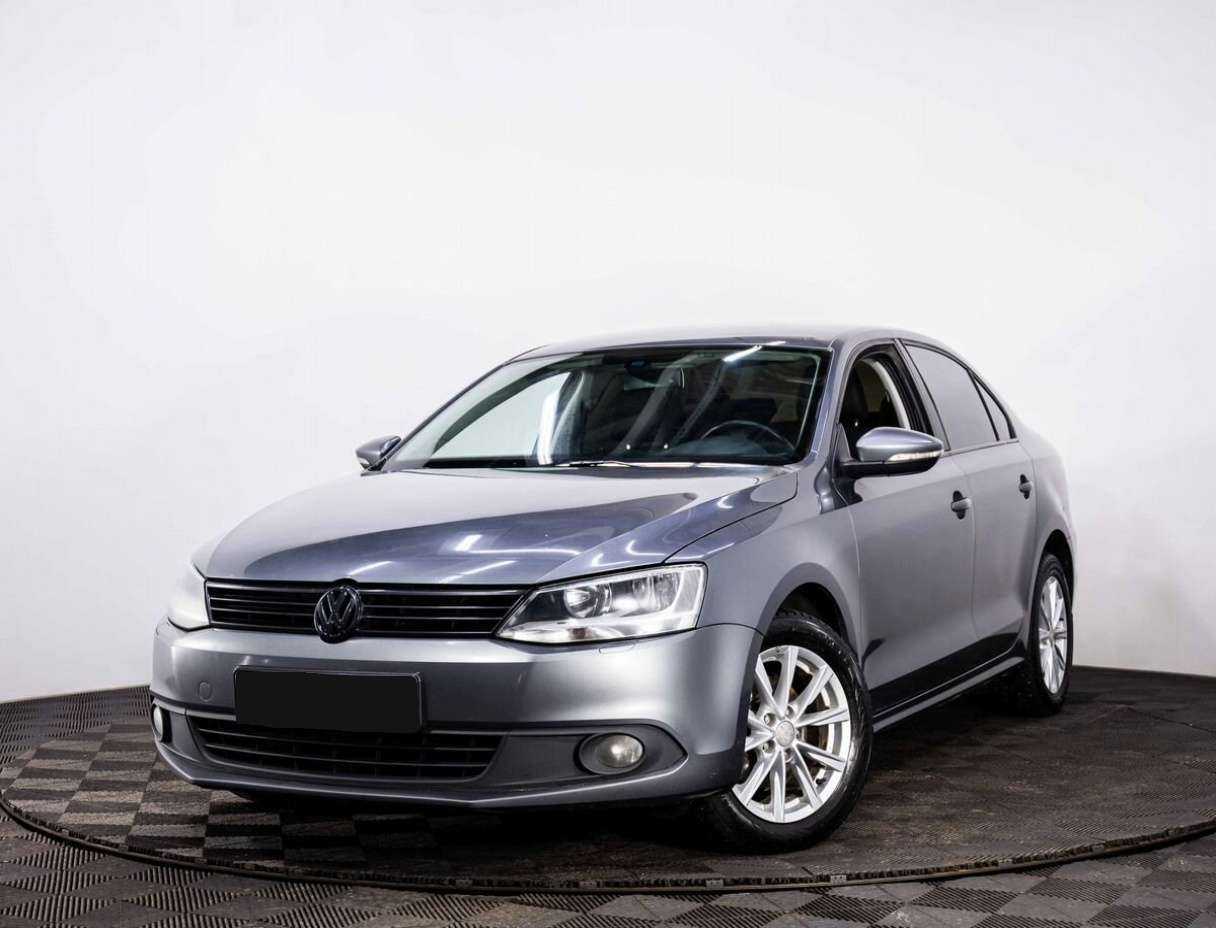 Купить Volkswagen Jetta с пробегом. Посмотреть фото