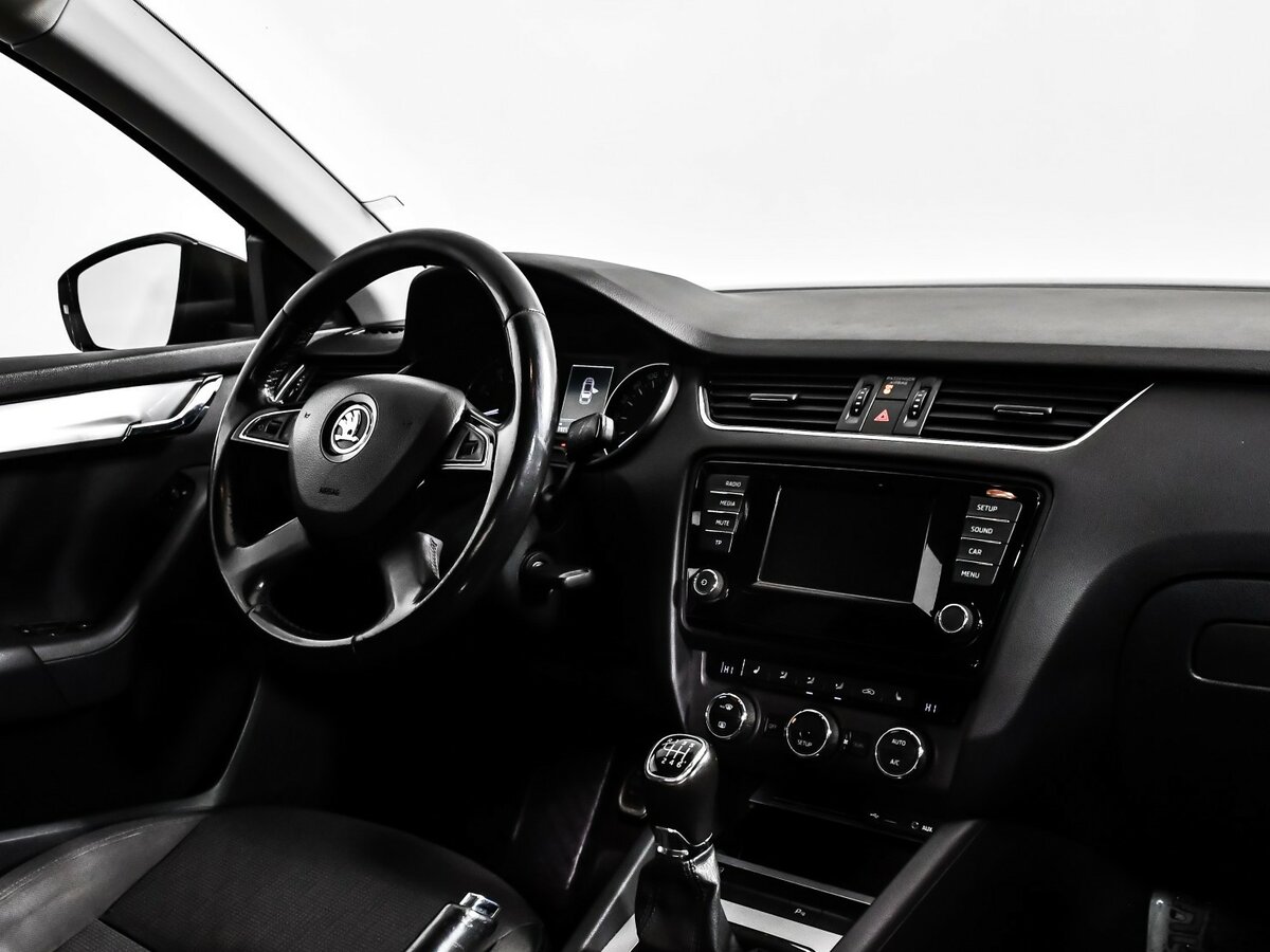 Купить Skoda Octavia с пробегом. Фото: #7