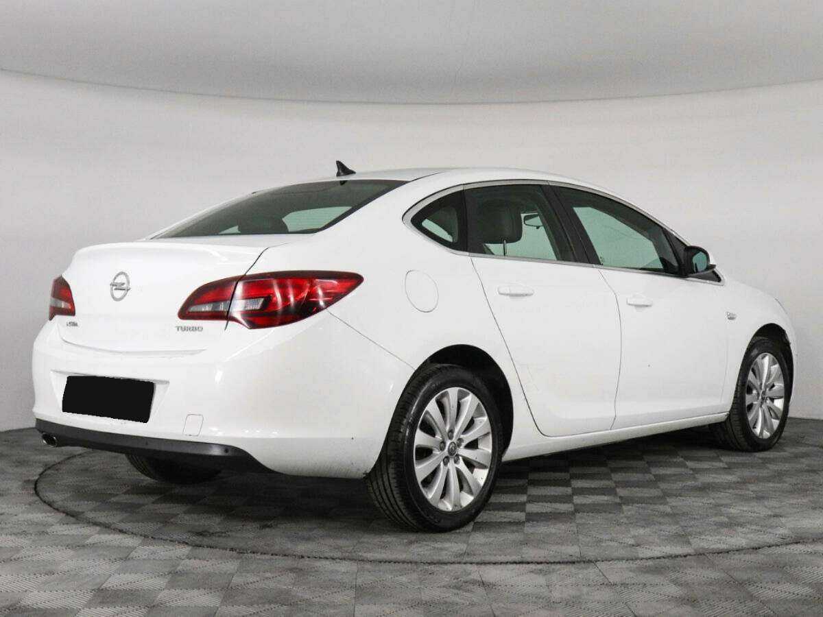 Купить Opel Astra с пробегом. Фото: #4