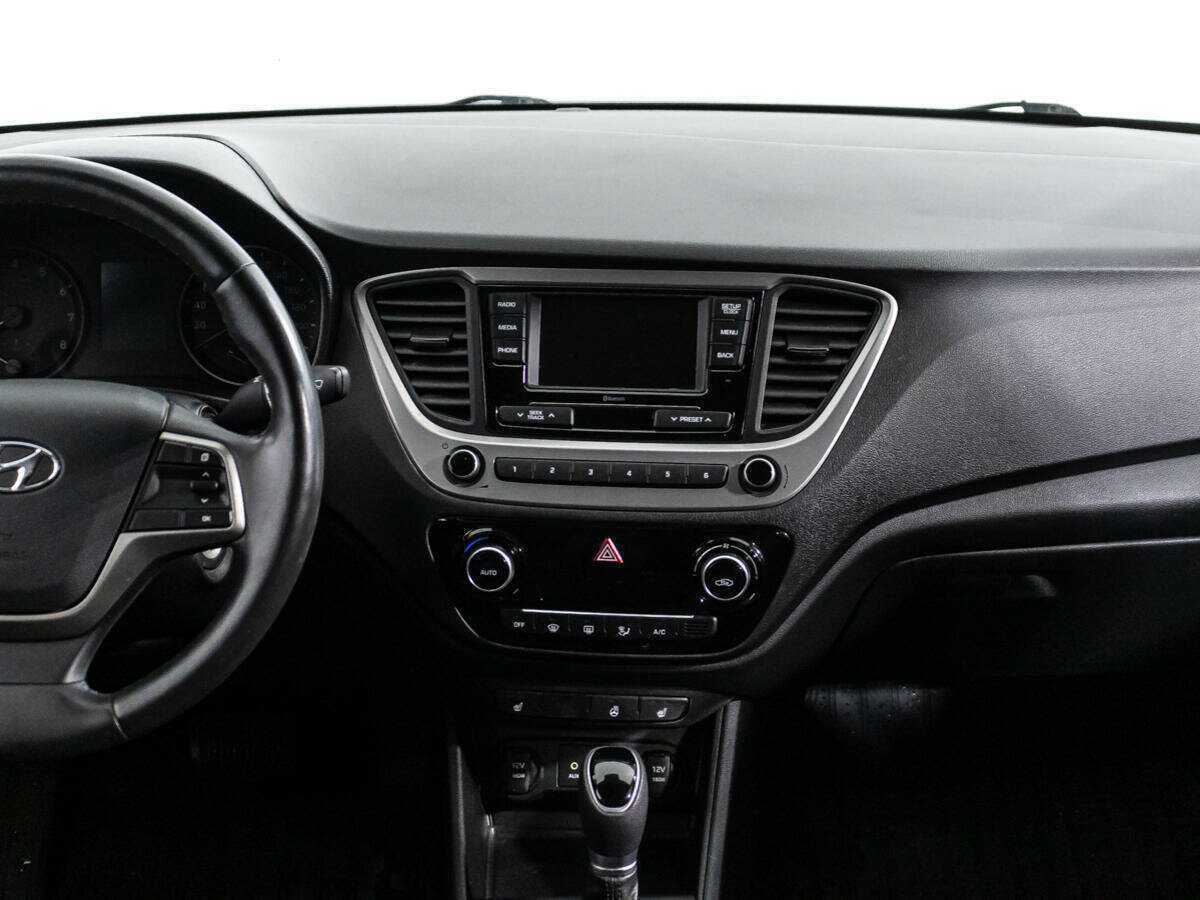 Купить Hyundai Solaris с пробегом. Фото: #13