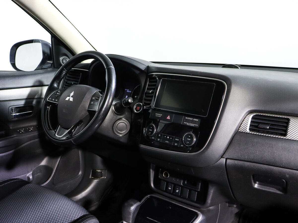 Купить Mitsubishi Outlander с пробегом. Фото: #6