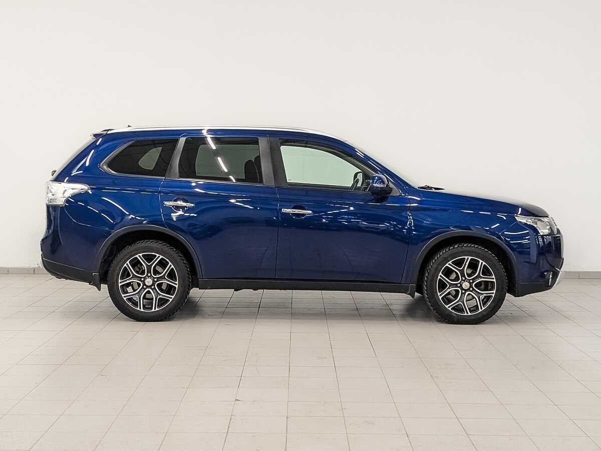 Купить Mitsubishi Outlander с пробегом. Фото: #3