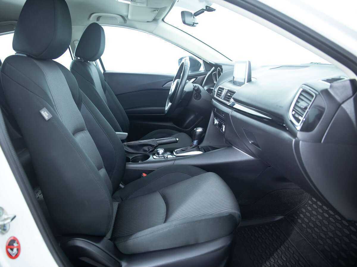 Купить Mazda 3 с пробегом. Фото: #17