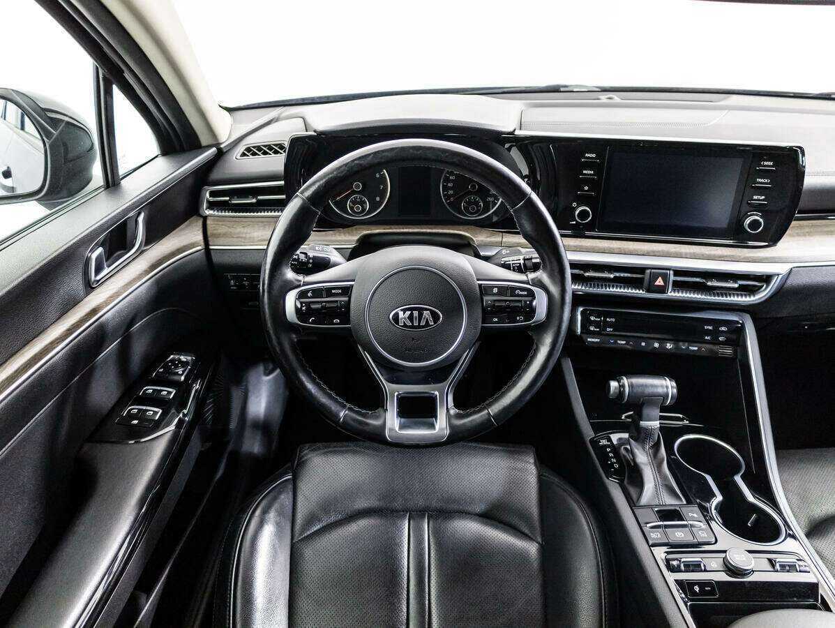 Купить Kia K5 с пробегом. Фото: #13