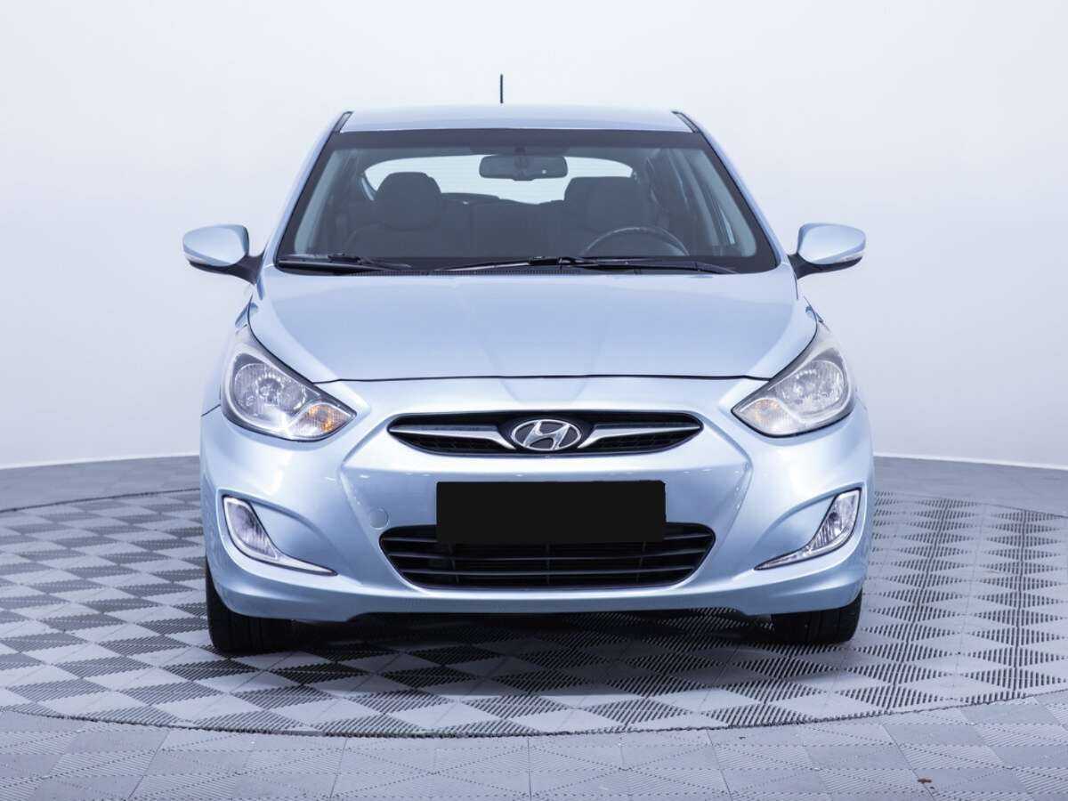 Купить Hyundai Solaris с пробегом. Фото: #1