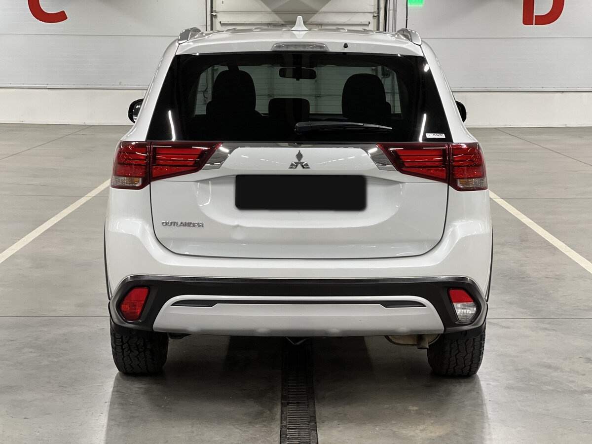 Купить Mitsubishi Outlander с пробегом. Фото: #5