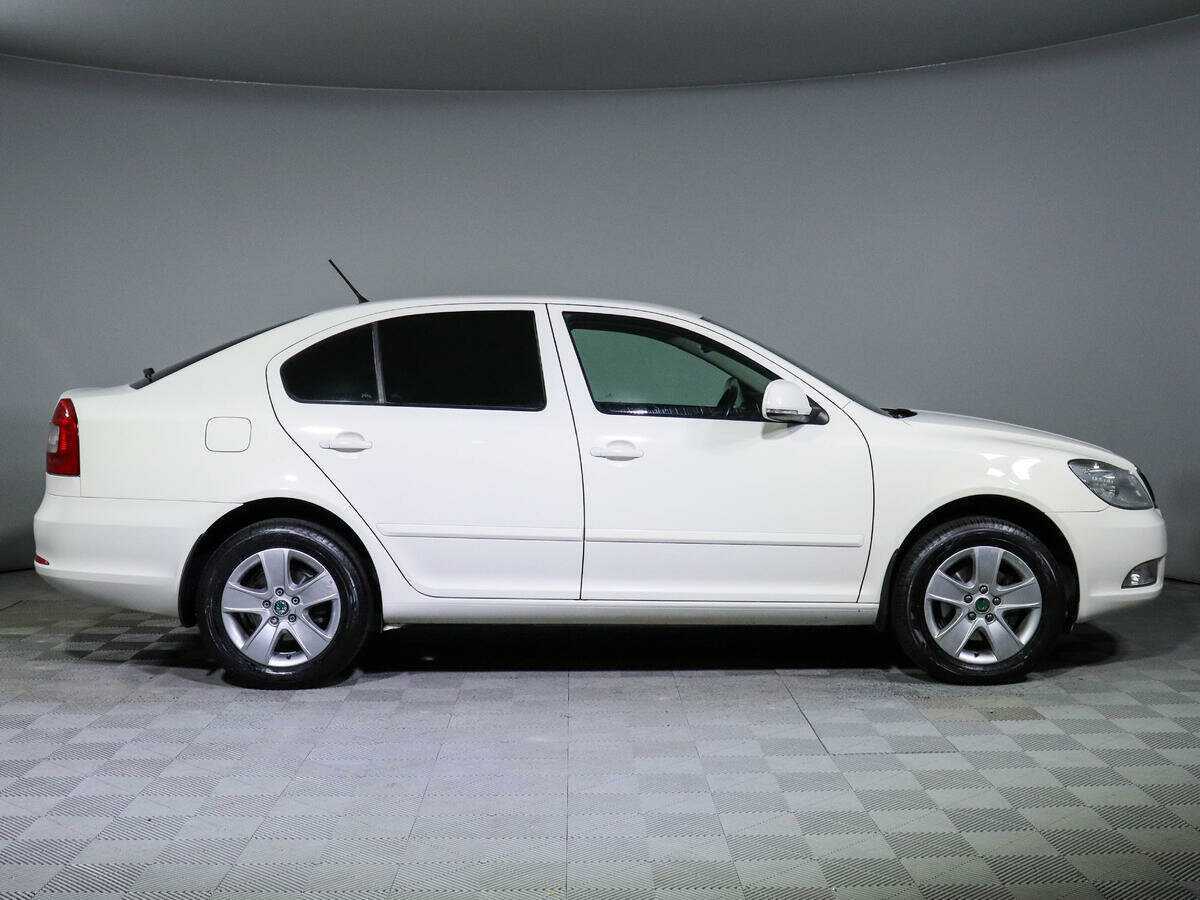 Купить Skoda Octavia с пробегом. Фото: #3