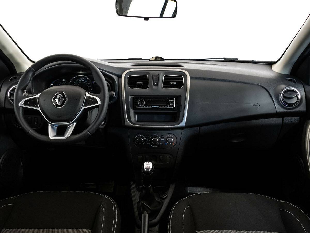 Купить Renault Sandero с пробегом. Фото: #9