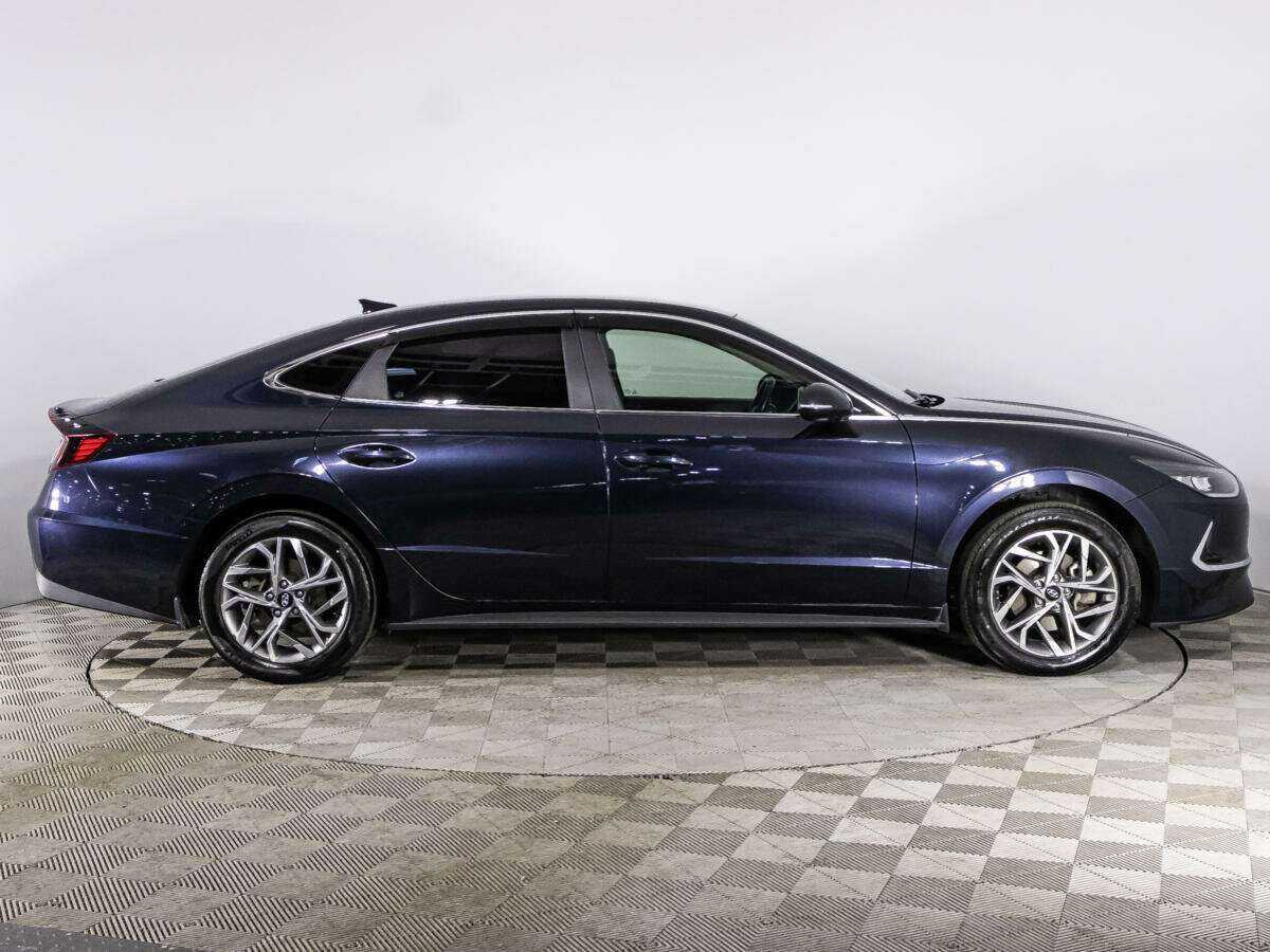 Купить Hyundai Sonata с пробегом. Фото: #3