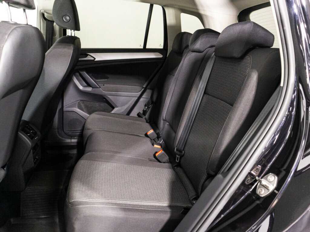 Купить Volkswagen Tiguan с пробегом. Фото: #9