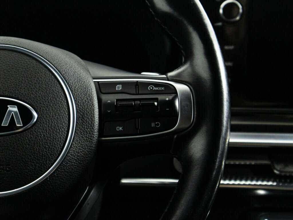 Купить Kia K5 с пробегом. Фото: #22