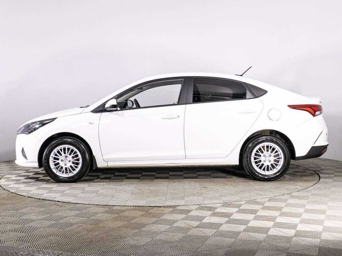 Купить Hyundai Solaris с пробегом. Фото: #7