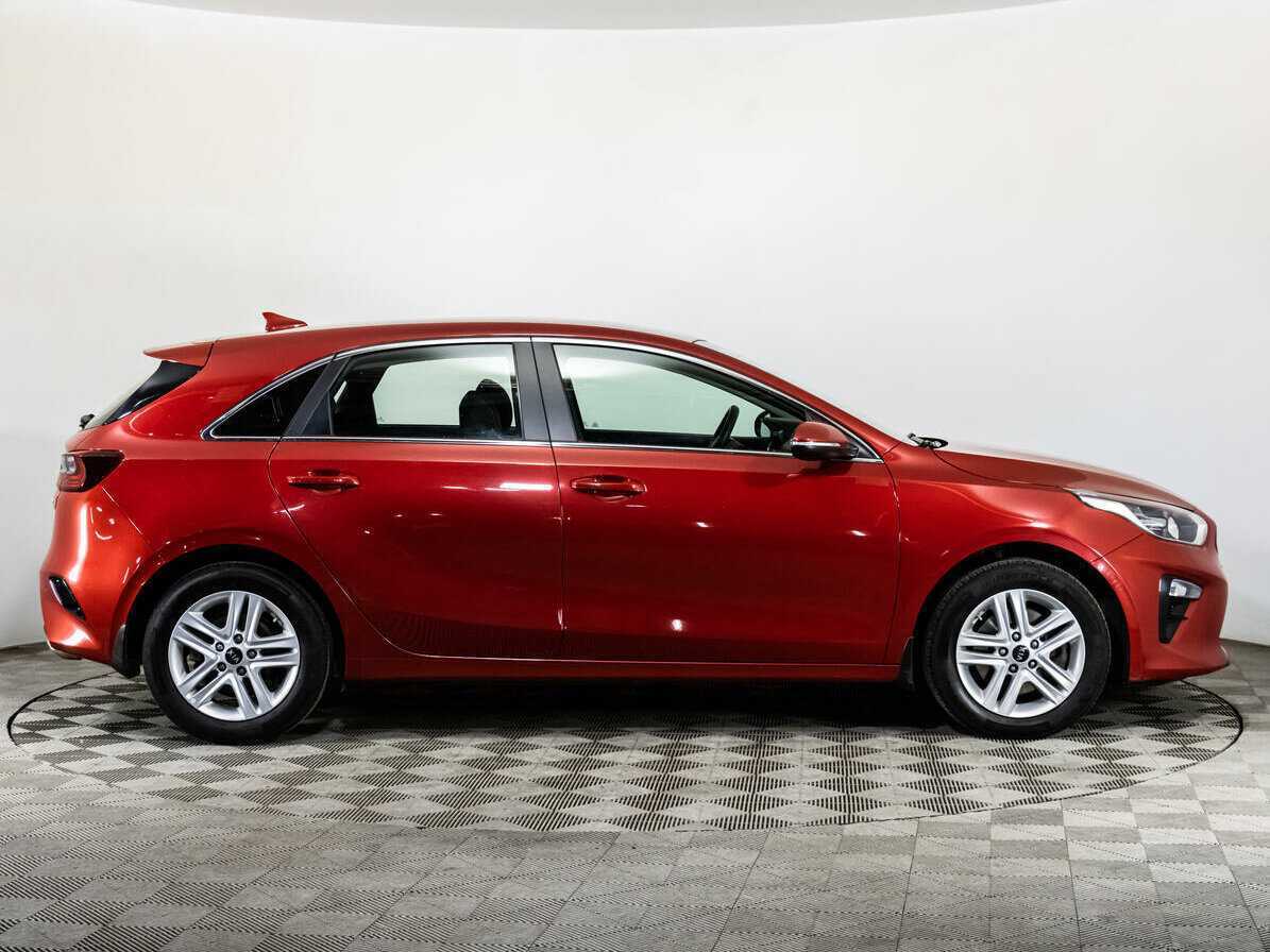 Купить Kia Ceed с пробегом. Фото: #3