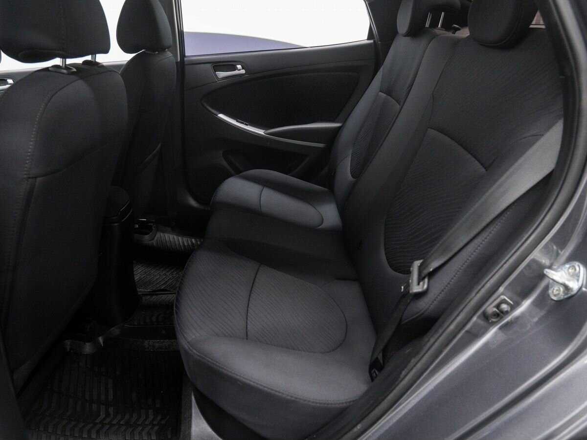 Купить Hyundai Solaris с пробегом. Фото: #12