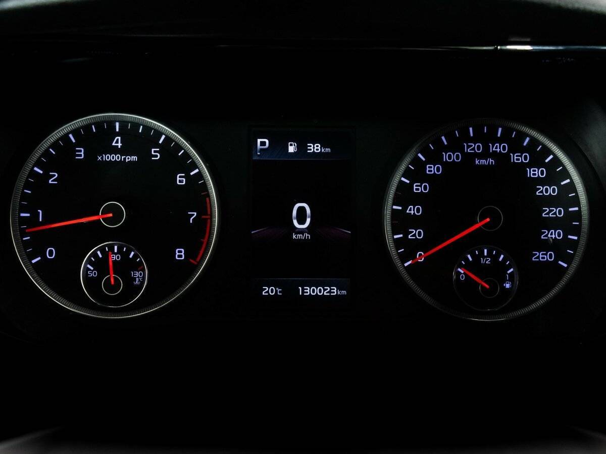 Купить Kia K5 с пробегом. Фото: #18