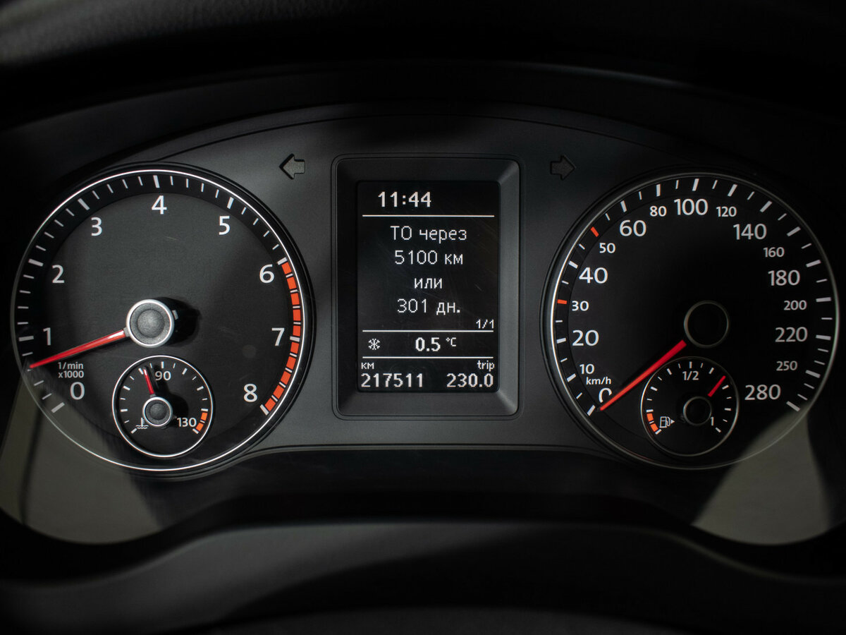 Купить Volkswagen Jetta с пробегом. Фото: #11