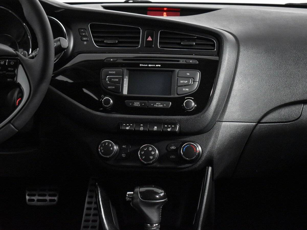 Купить Kia Ceed с пробегом. Фото: #12
