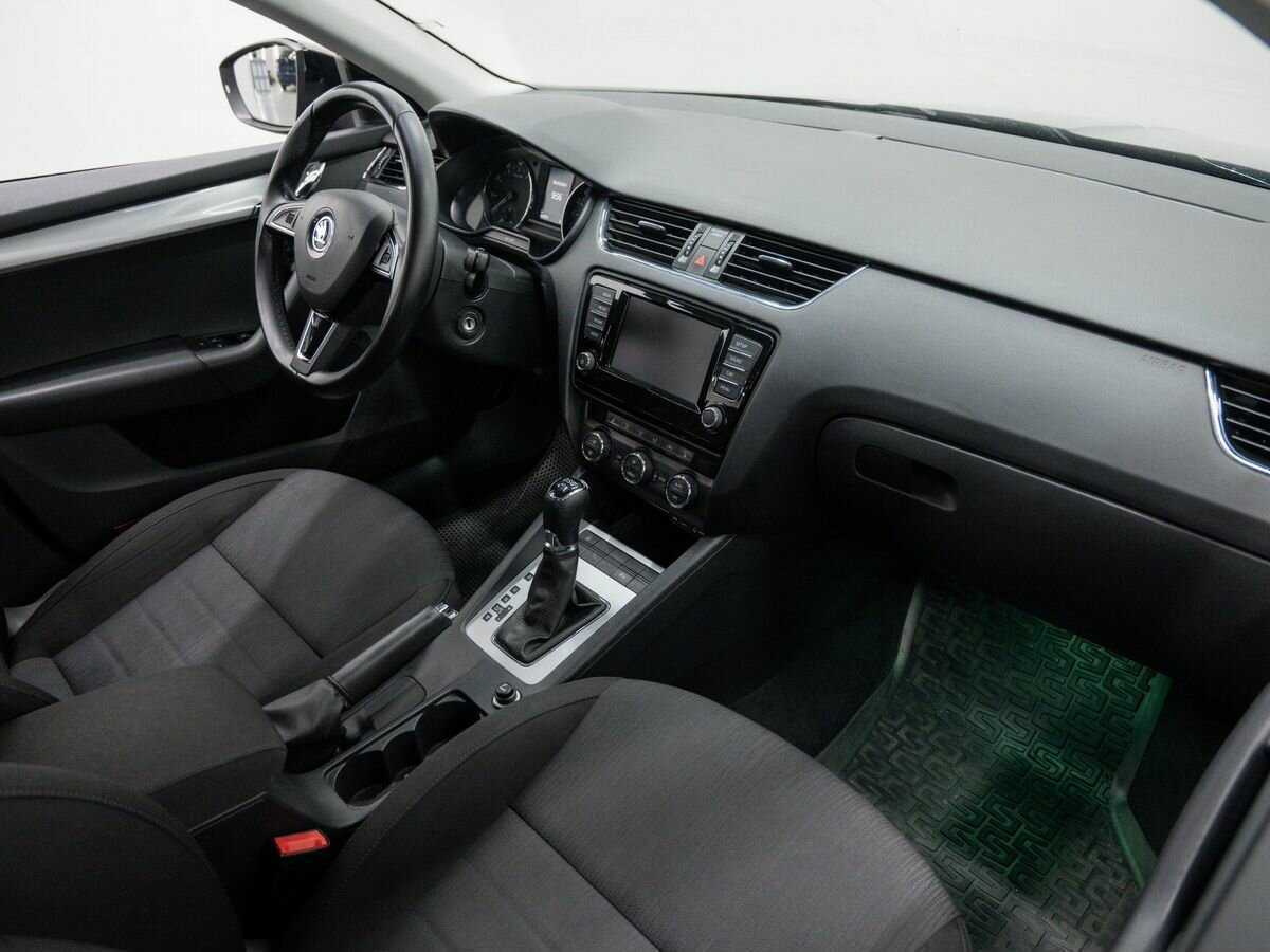 Купить Skoda Octavia с пробегом. Фото: #6