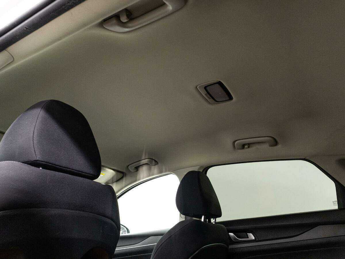 Купить Kia K5 с пробегом. Фото: #21