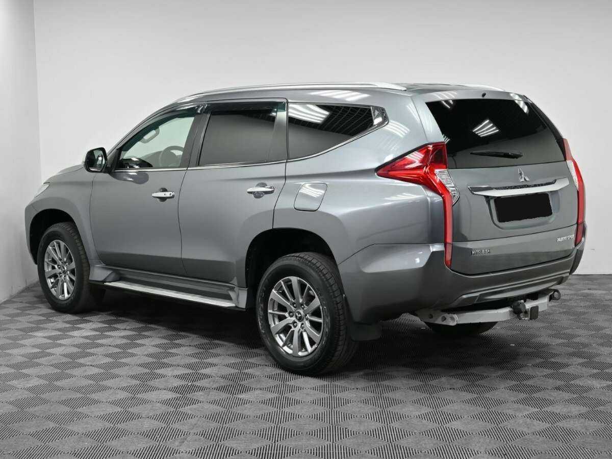 Купить Mitsubishi Pajero Sport с пробегом. Фото: #3