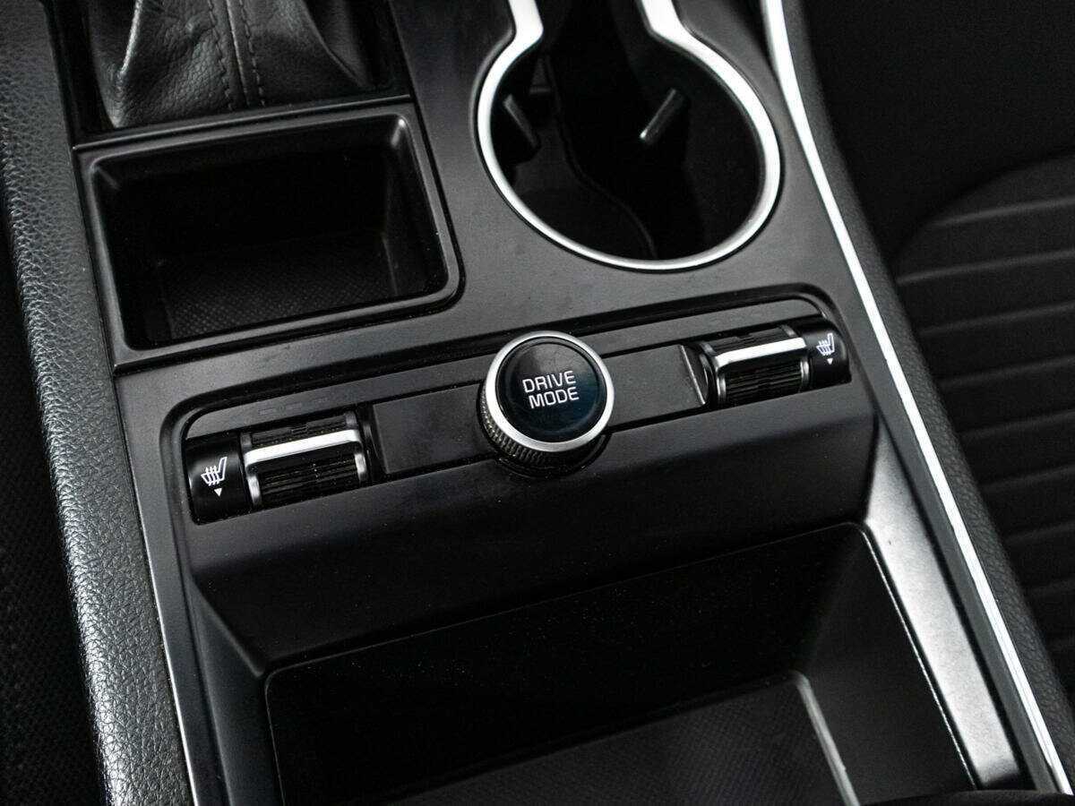 Купить Kia K5 с пробегом. Фото: #17