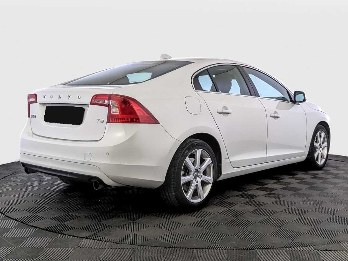 Купить Volvo S60 с пробегом. Фото: #4