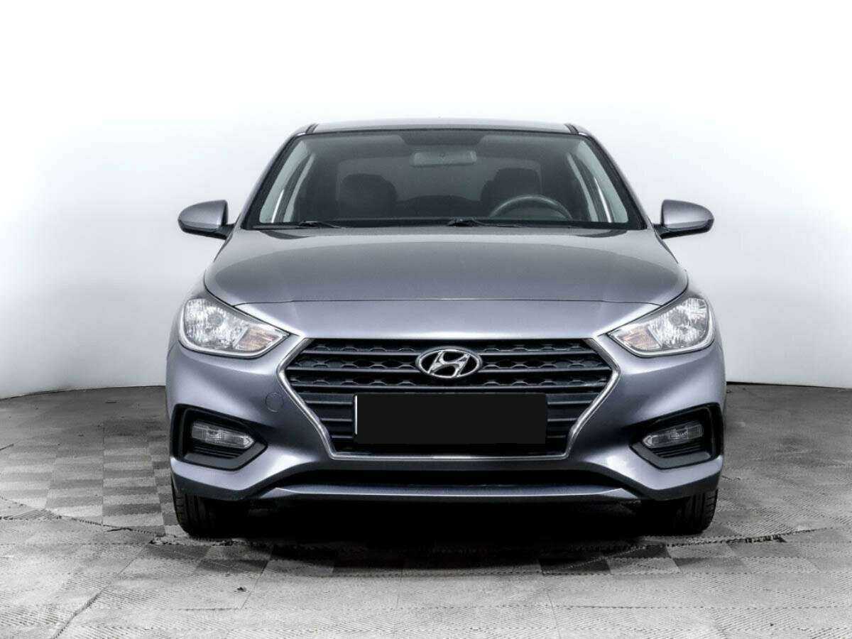 Купить Hyundai Solaris с пробегом. Фото: #1