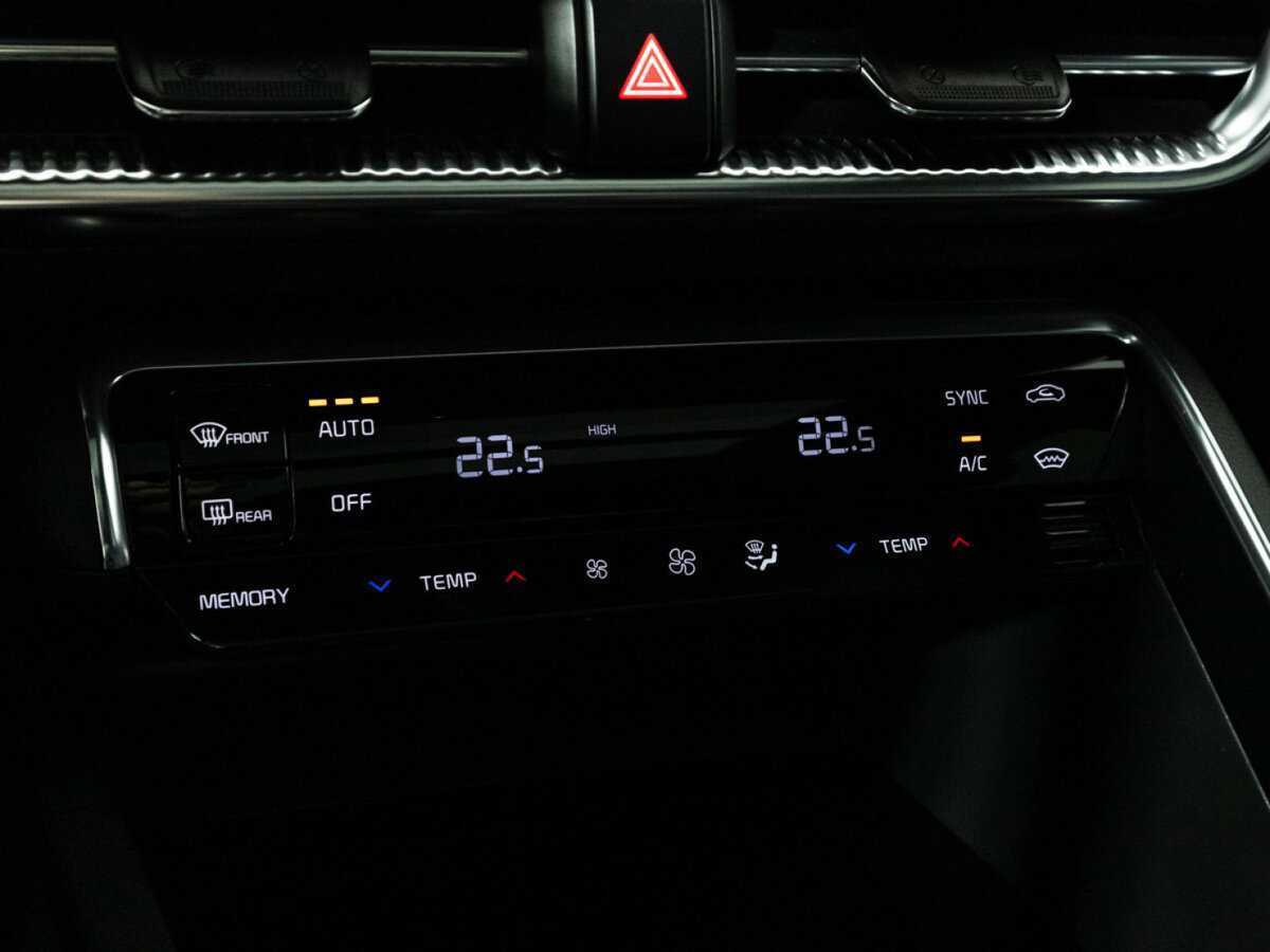 Купить Kia K5 с пробегом. Фото: #19