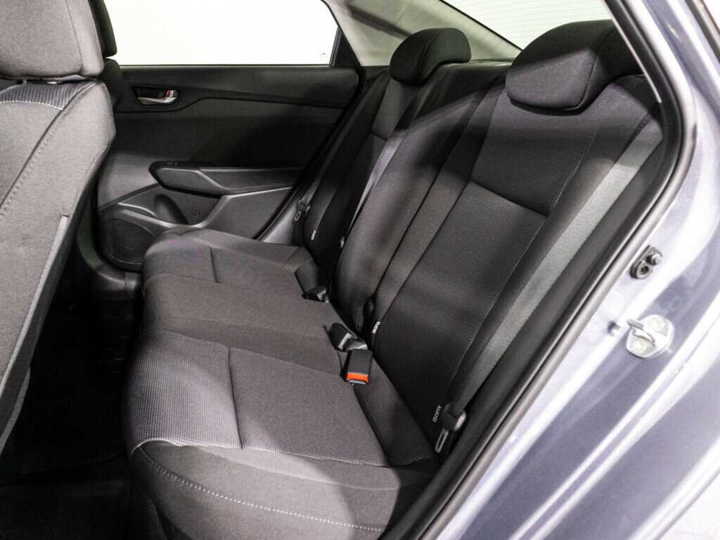 Купить Hyundai Solaris с пробегом. Фото: #9