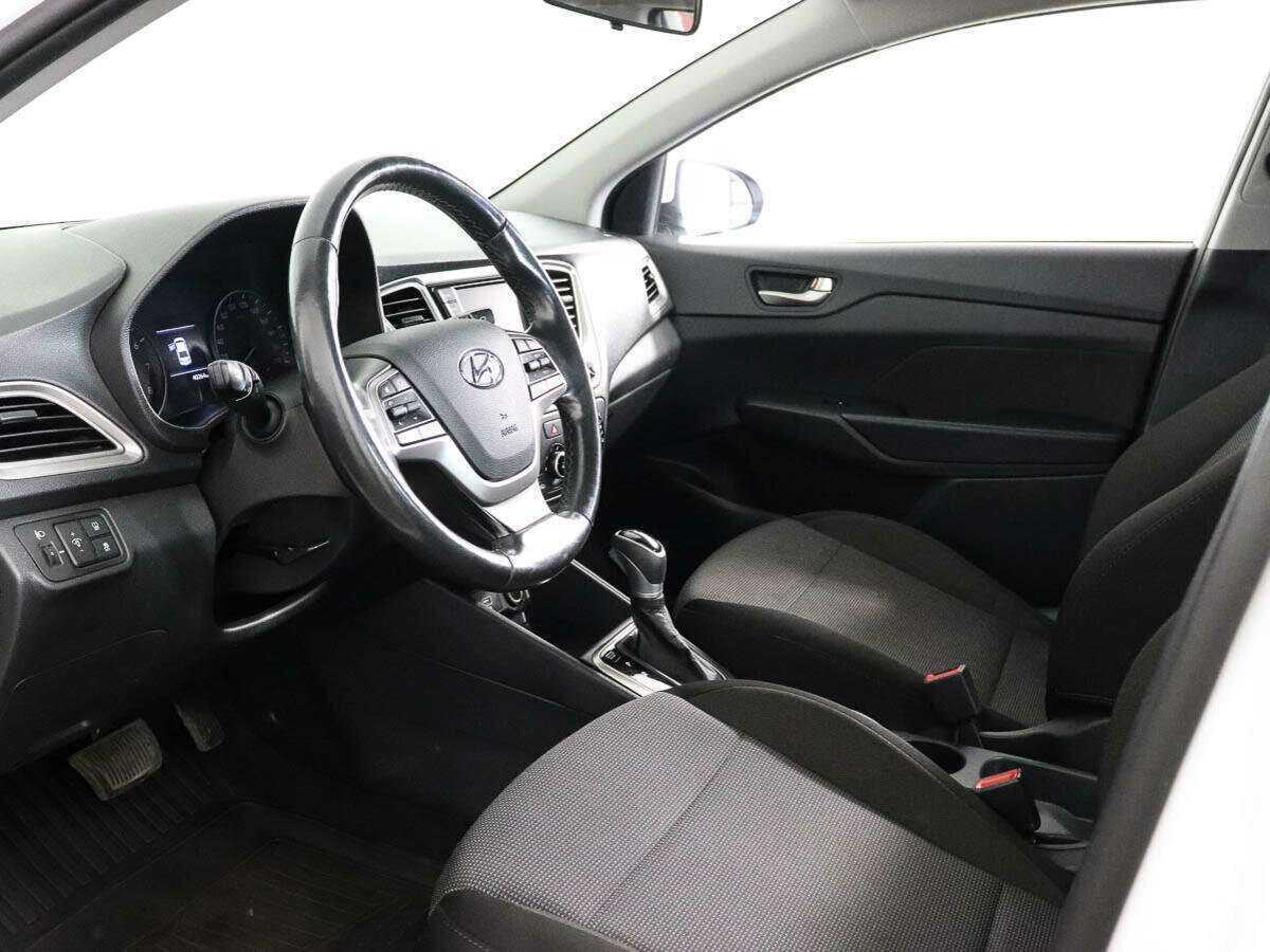Купить Hyundai Solaris с пробегом. Фото: #6