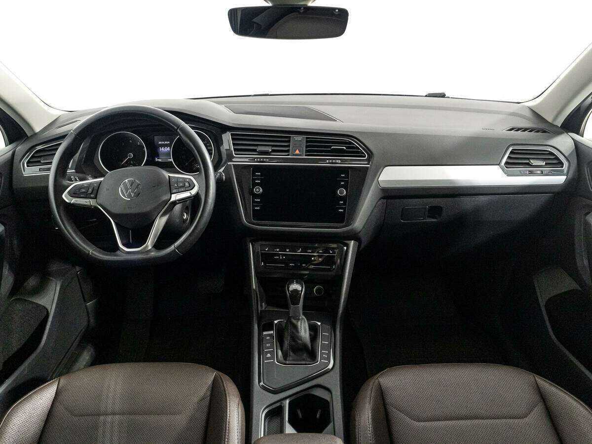 Купить Volkswagen Tiguan с пробегом. Фото: #12