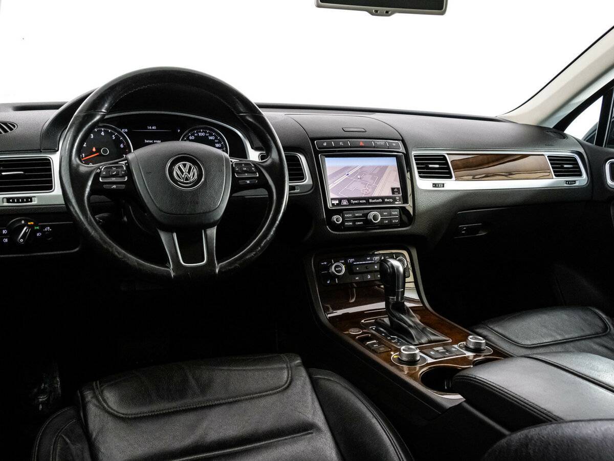 Купить Volkswagen Touareg с пробегом. Фото: #9