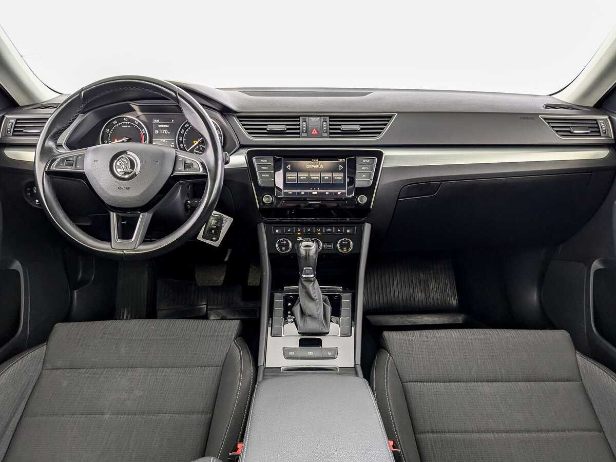 Купить Skoda Superb с пробегом. Фото: #13