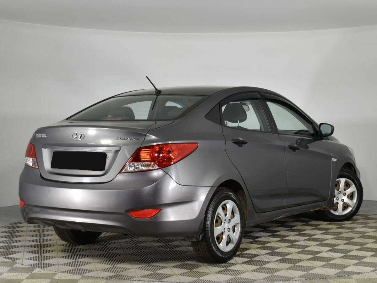 Купить Hyundai Solaris с пробегом. Фото: #1