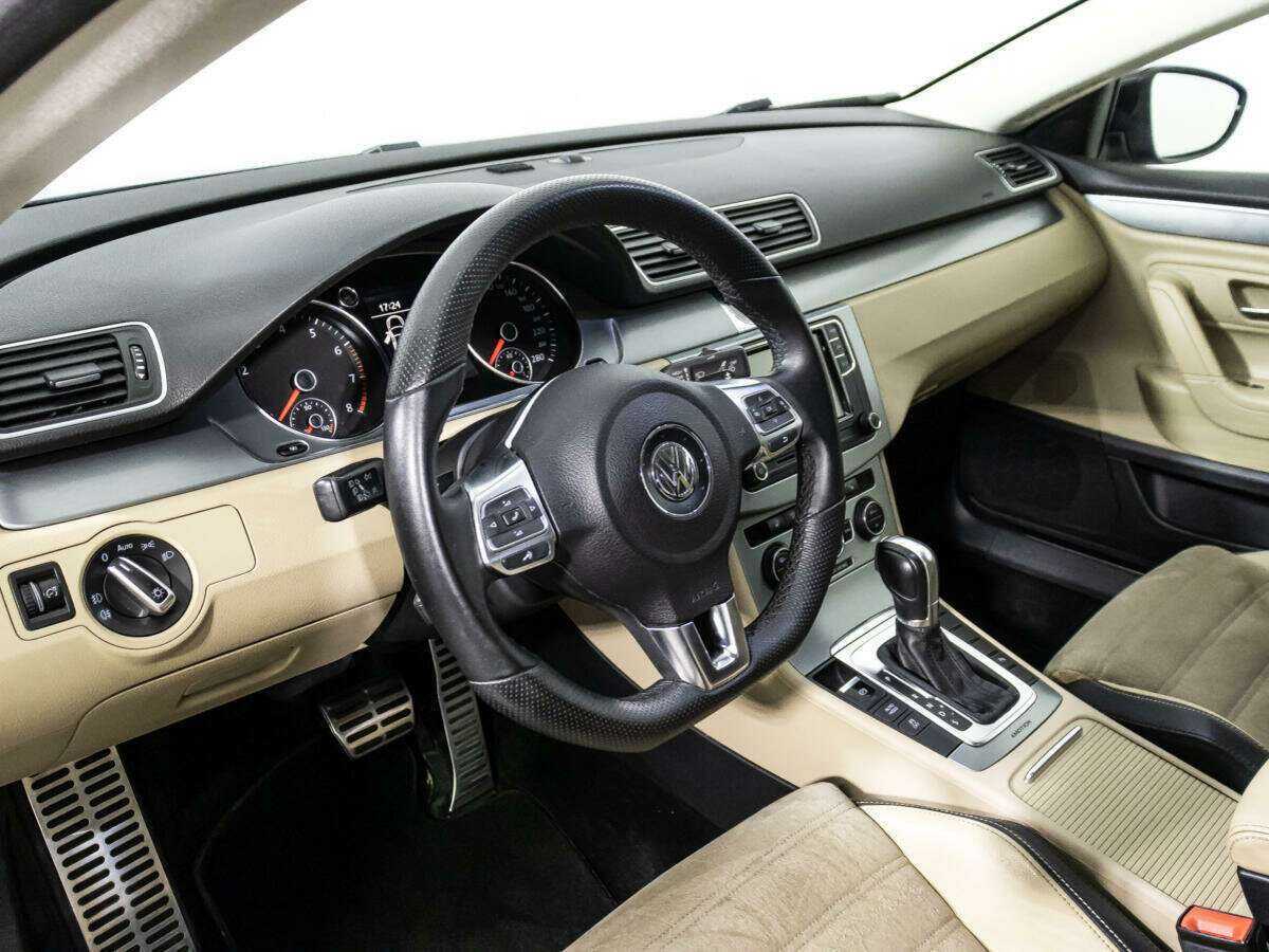 Купить Volkswagen Passat CC с пробегом. Фото: #10
