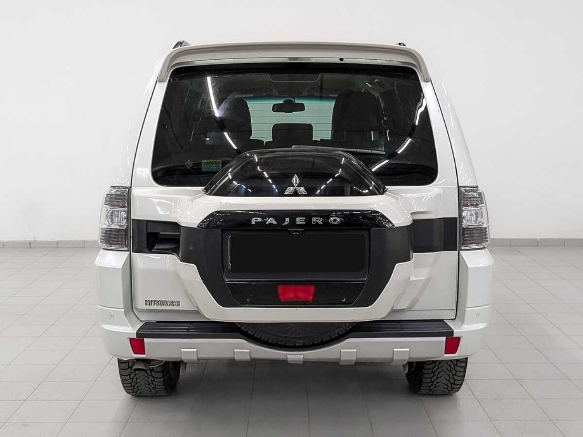 Купить Mitsubishi Pajero с пробегом. Фото: #5