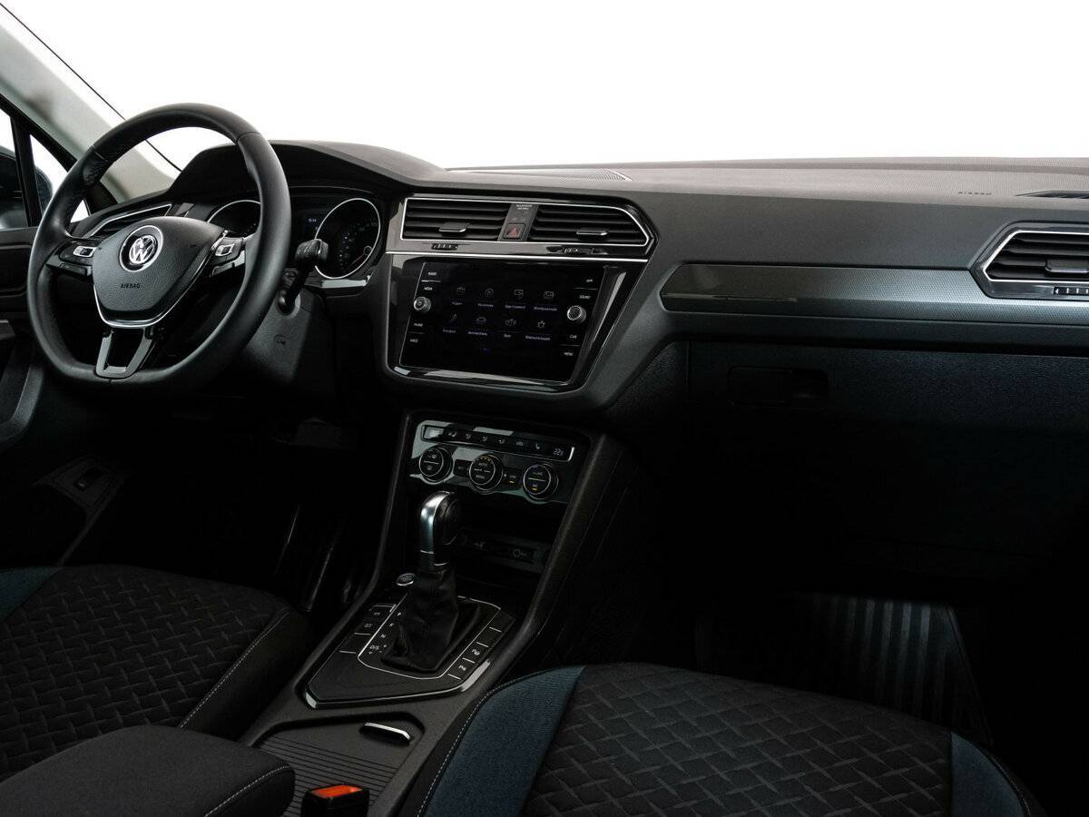 Купить Volkswagen Tiguan с пробегом. Фото: #8