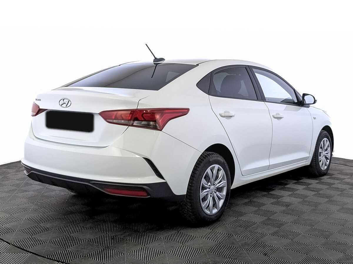 Купить Hyundai Solaris с пробегом. Фото: #4