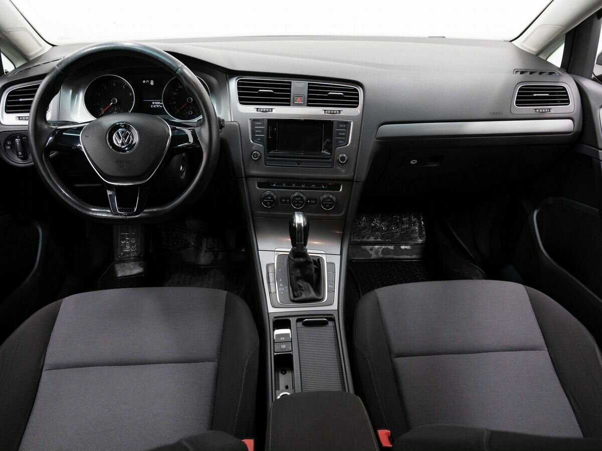 Купить Volkswagen Golf с пробегом. Фото: #14