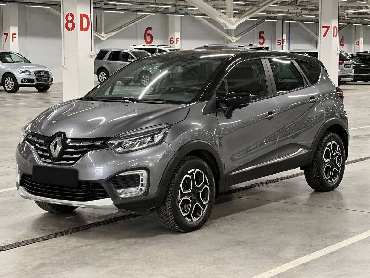 Купить Renault Kaptur с пробегом. Посмотреть фото
