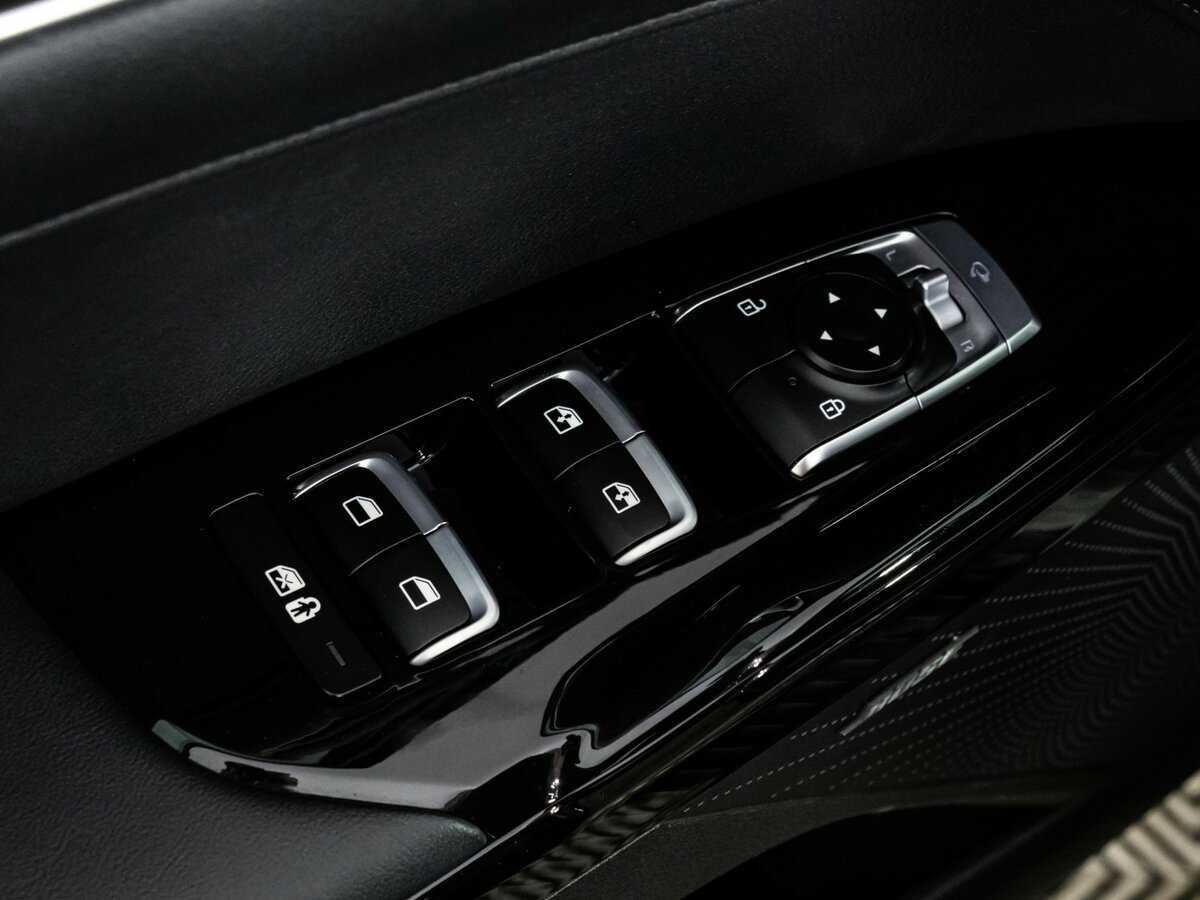 Купить Kia K5 с пробегом. Фото: #35