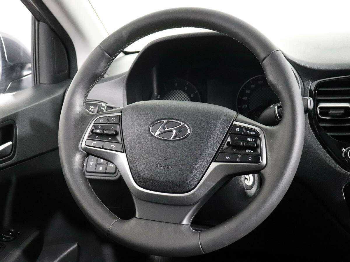 Купить Hyundai Solaris с пробегом. Фото: #12