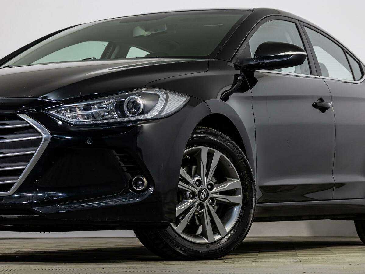 Купить Hyundai Elantra с пробегом. Фото: #16