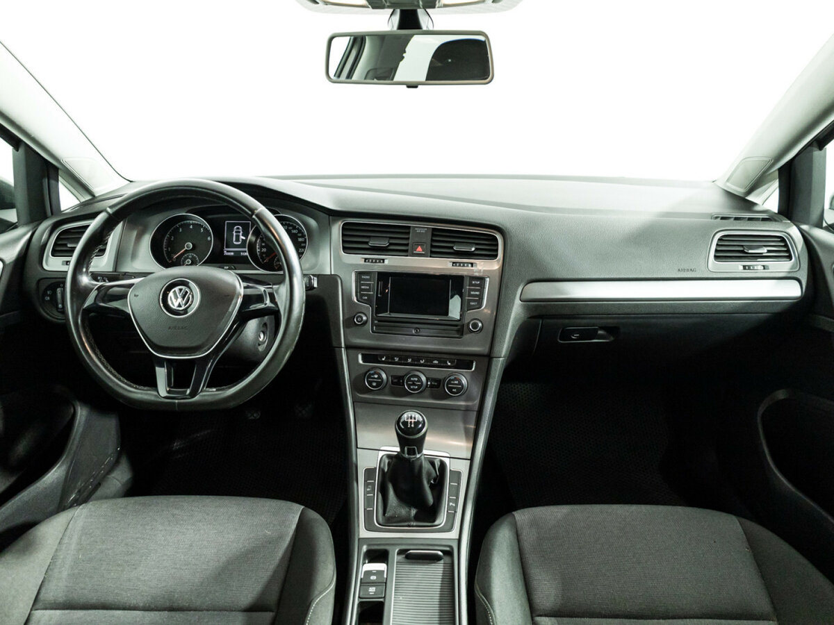 Купить Volkswagen Golf с пробегом. Фото: #12