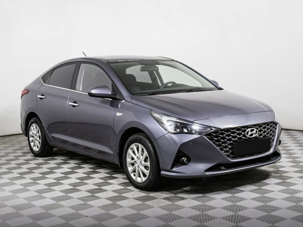 Купить Hyundai Solaris с пробегом. Фото: #2